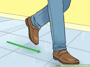 Đi vòng quanh với giày
