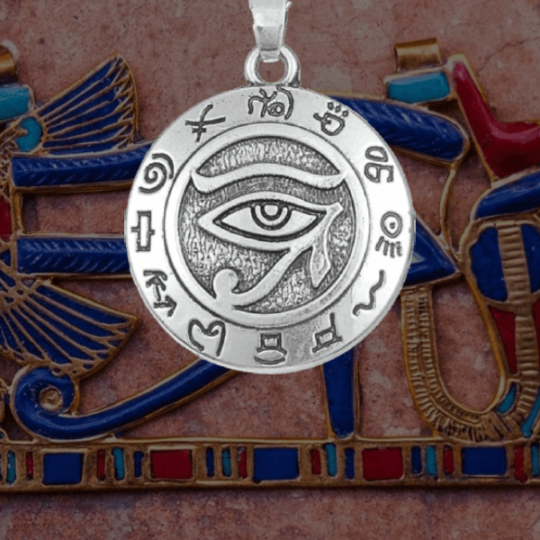 Horus amulet